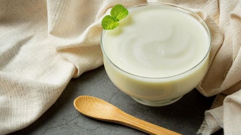 Làm đẹp da mặt bằng sữa chua